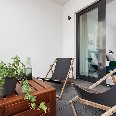 Blue Breeze Stay With Balcony - For 2 - Old Town Apartmán *